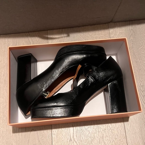 Musier Paris Shoes - Musier Paris Minimal Black Leather Mary Jane Heels Size 40